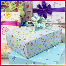 Sang Hà cũng cung cấp rất nhiều loại giấy gói quà.